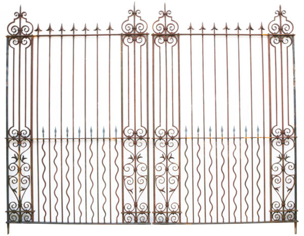 A Pair of Grand Wrought Iron Driveway Gates 12’7″ (385 cm)