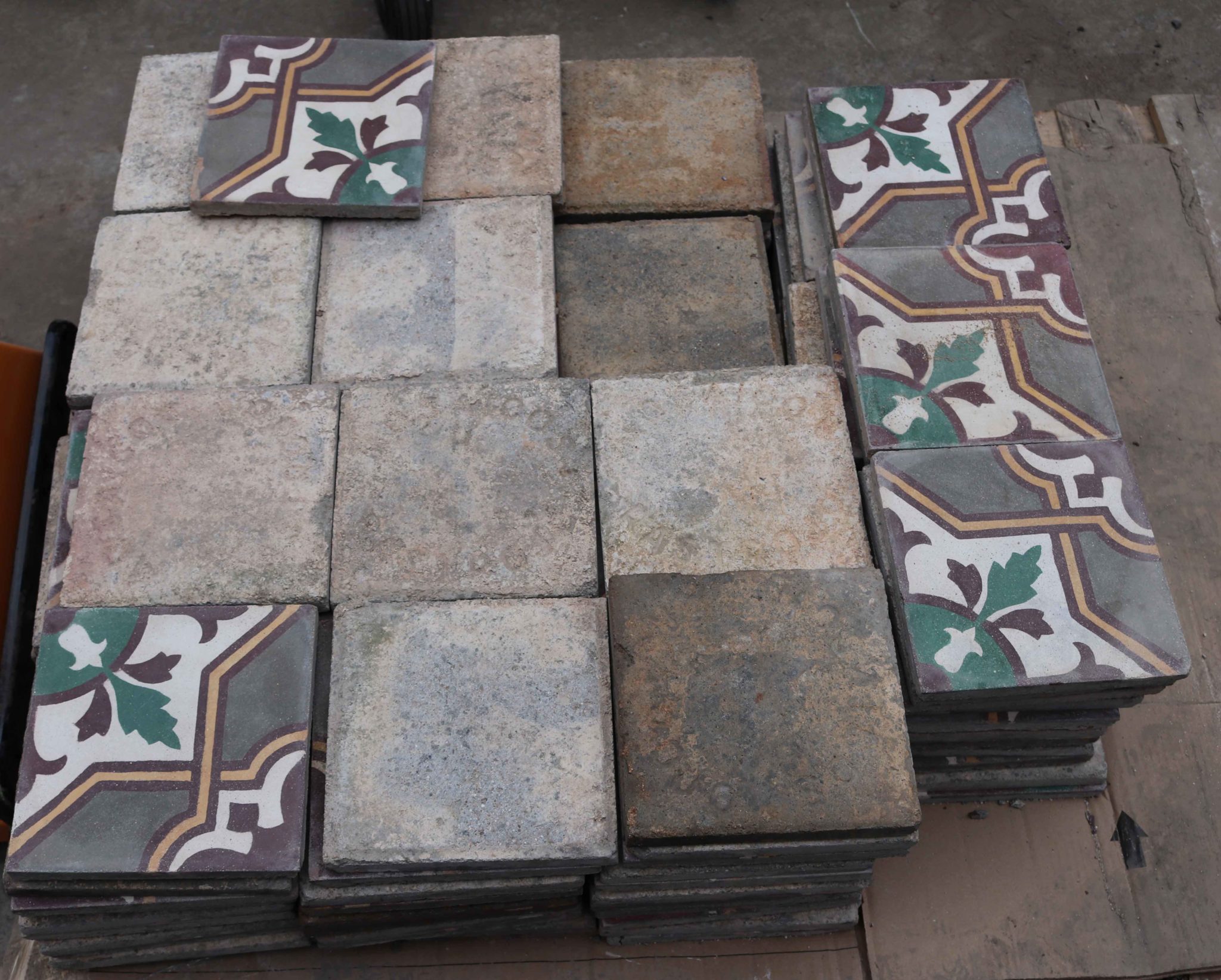 Reclaimed Patterned Cement Floor Tiles 6.75 m2 (72 sq ft) - UK Heritage