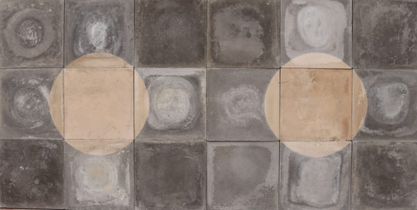Reclaimed Black and White Circle Pattern Encaustic Tiles 5.8 m2 (62 ft2)