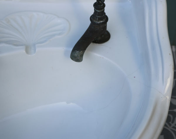 A Rare Antique ‘Johnson Brothers’ Double Wash Basin