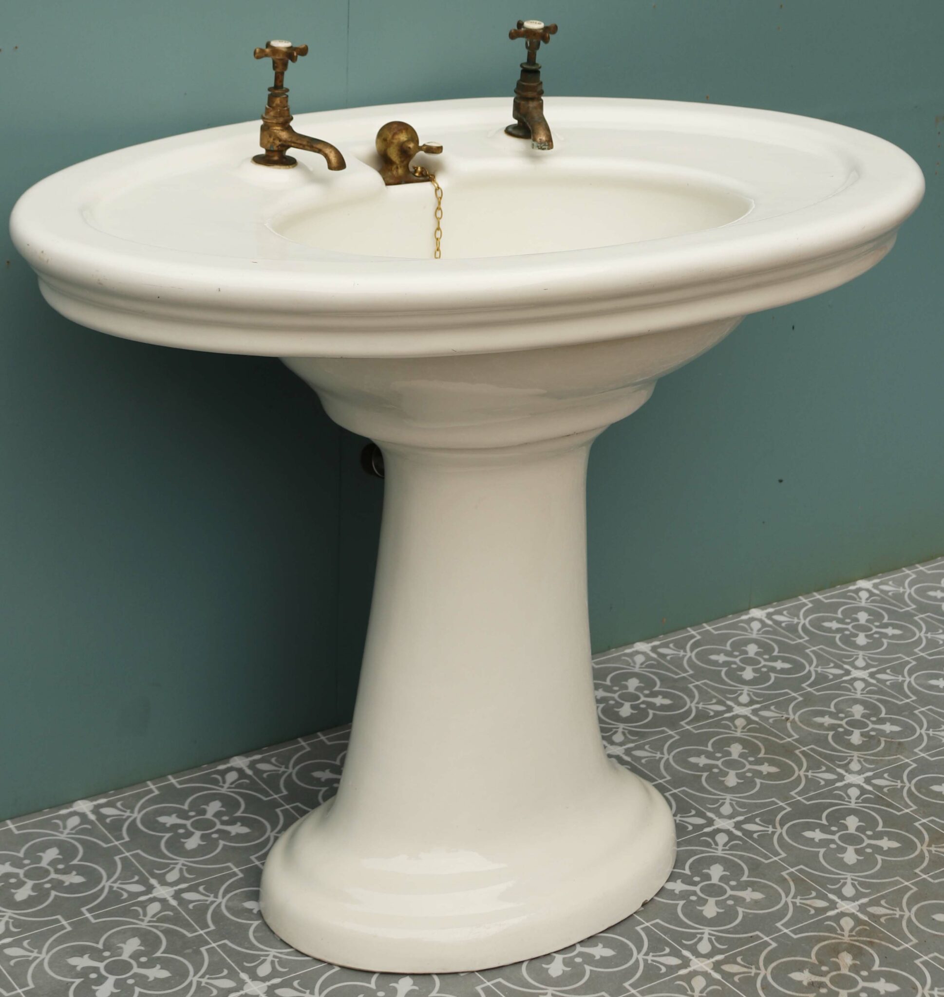 Antique Oval Shaped Pedestal Sink UK Heritage