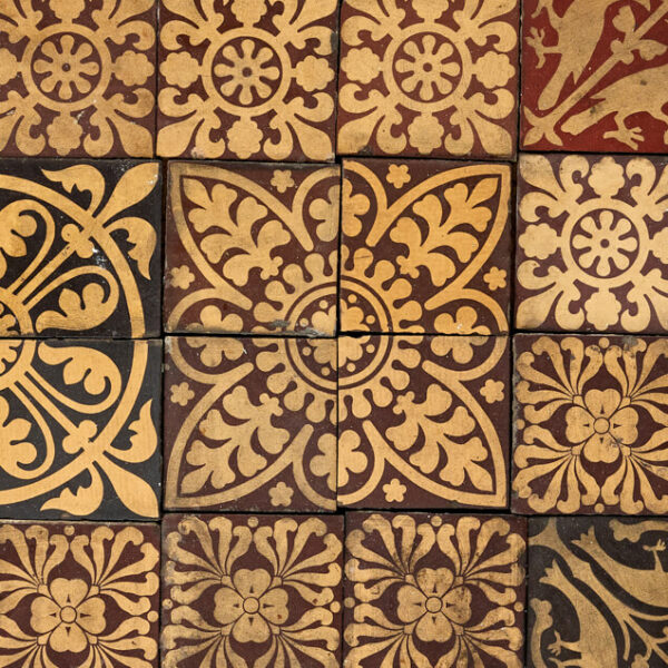 Antique Minton Tile Splashback