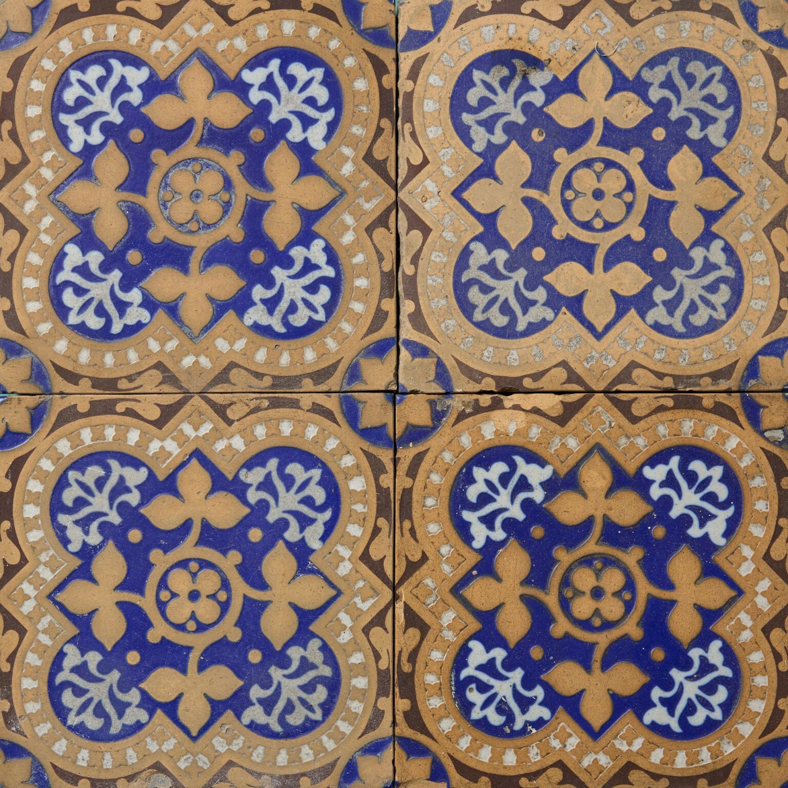 Set Of 4 Minton & Co Encaustic Floor Tiles - Uk Architectural Heritage