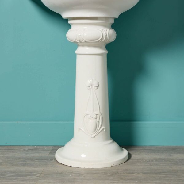 Antique Shanks & Co Art Nouveau Pedestal Sink