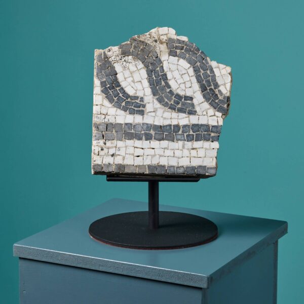 0_UKH4413 Reclaimed Roman Style Mosaic Fragment on Stand