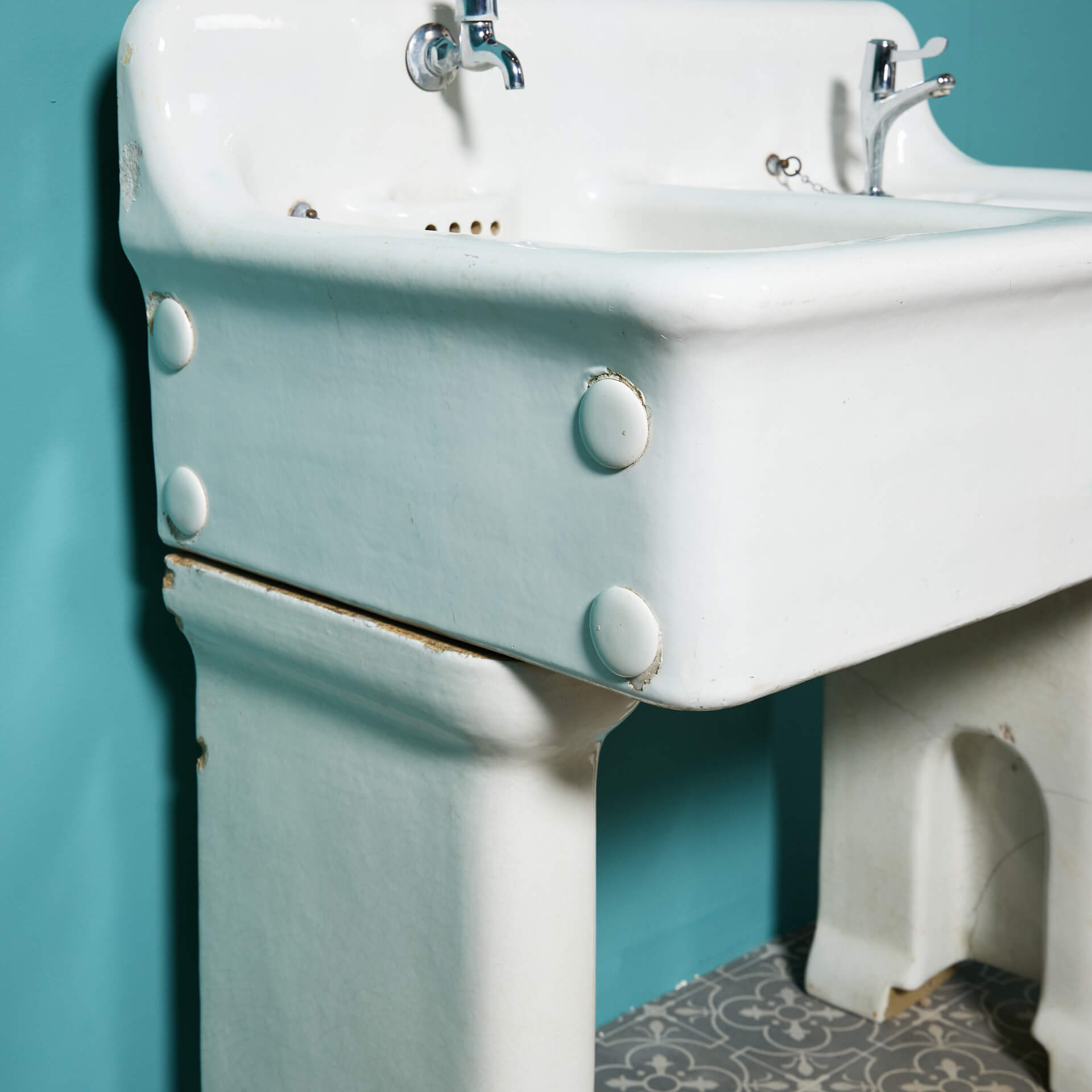 Reclaimed French 1920s Porcher Pedestal Sink | UK Architectural