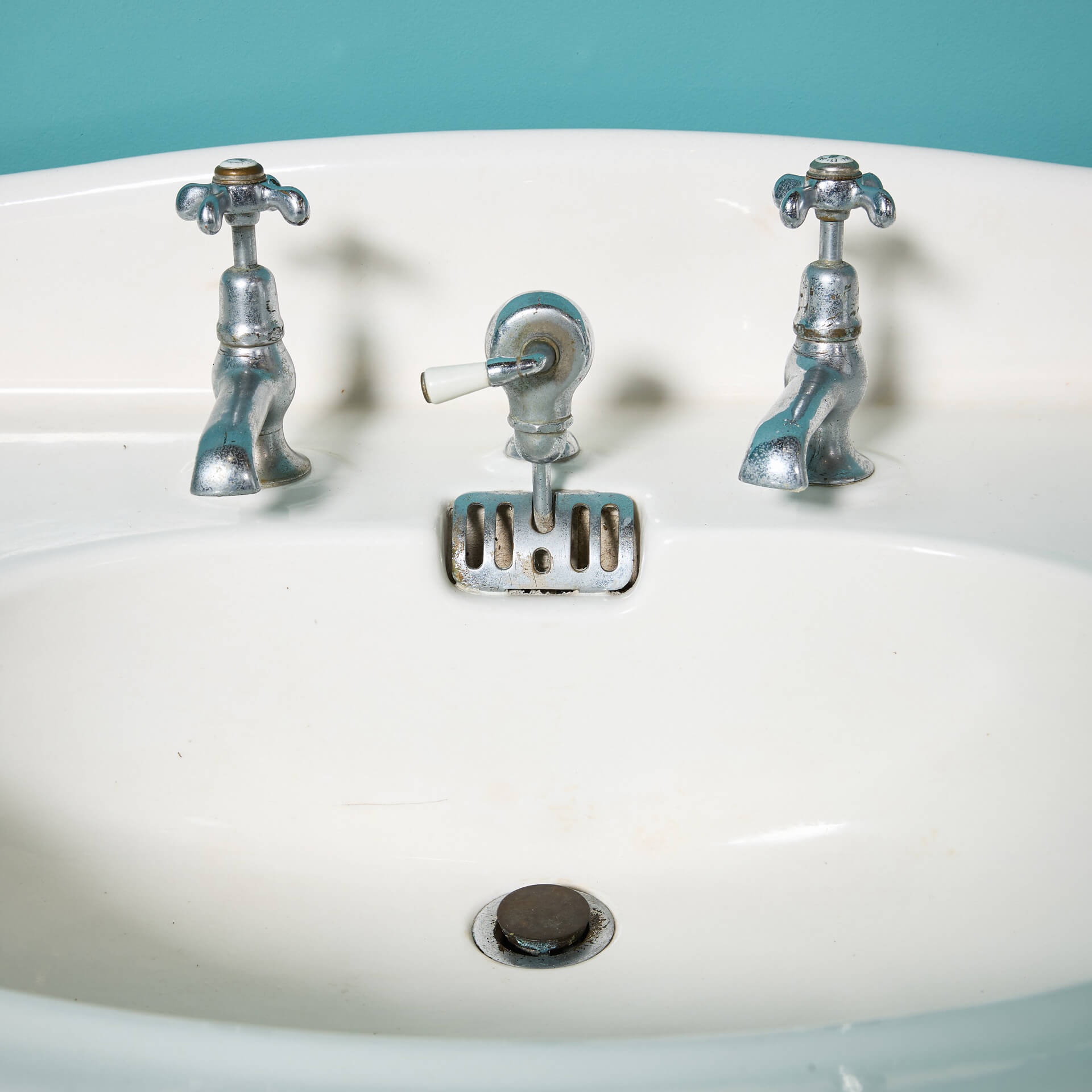 Reclaimed French 1920s Porcher Pedestal Sink | UK Architectural