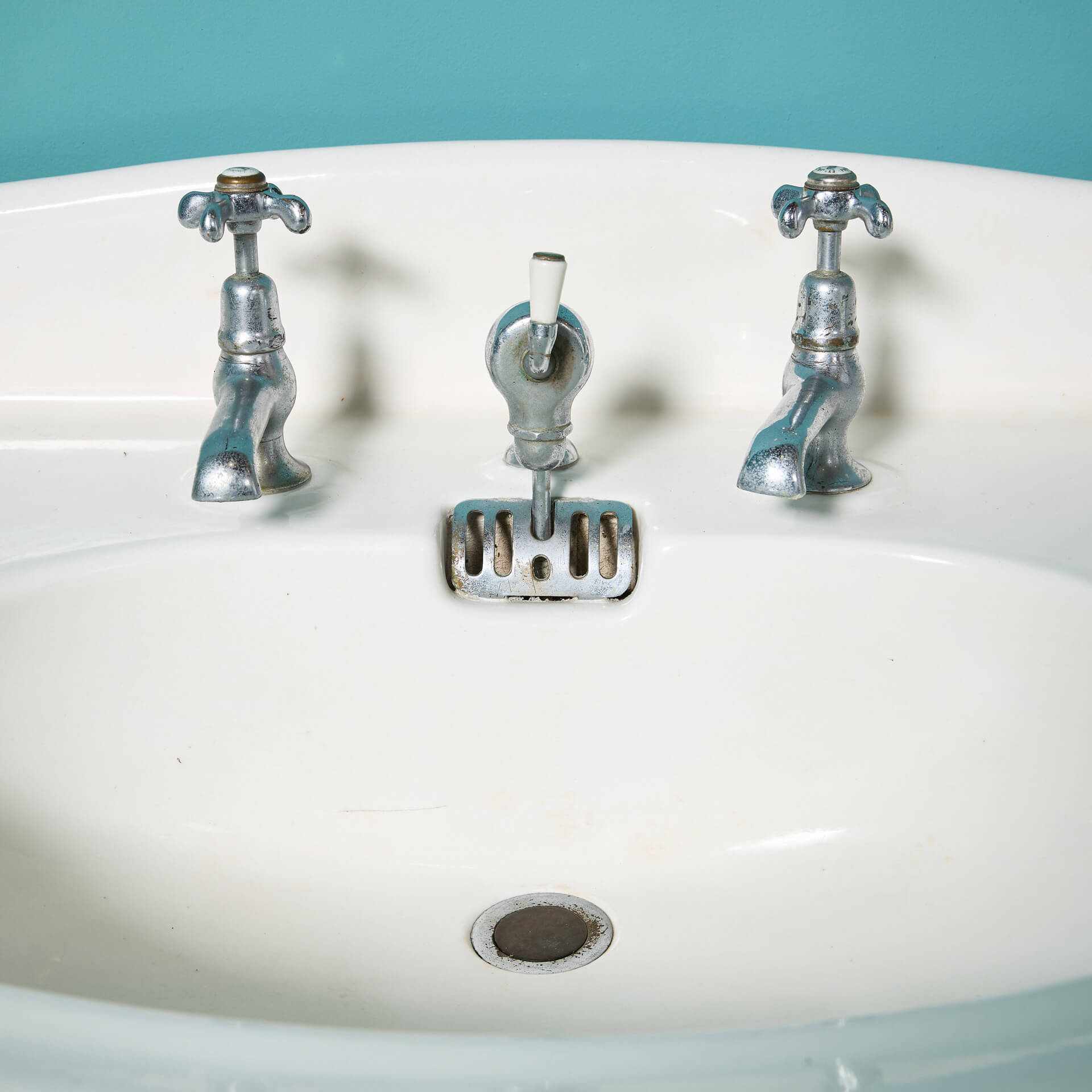 Reclaimed French 1920s Porcher Pedestal Sink | UK Architectural
